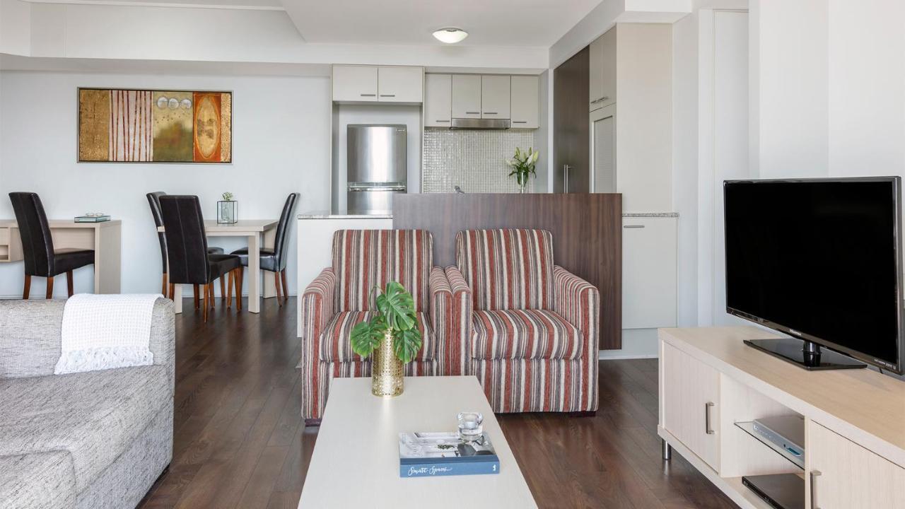 Oaks Brisbane Aurora Suites Luaran gambar